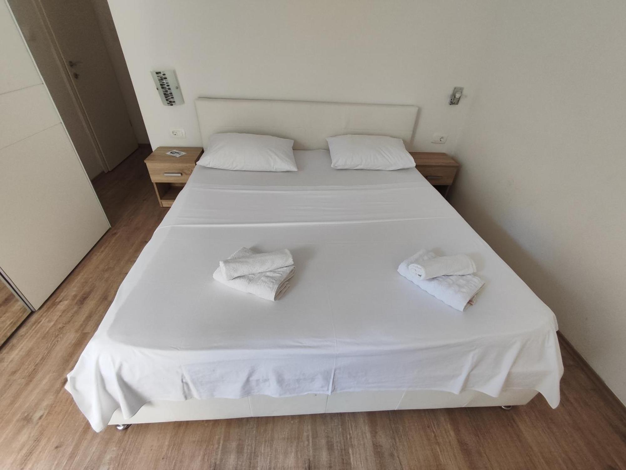 Zoric Apartments & Rooms 2 ドゥブロブニク エクステリア 写真
