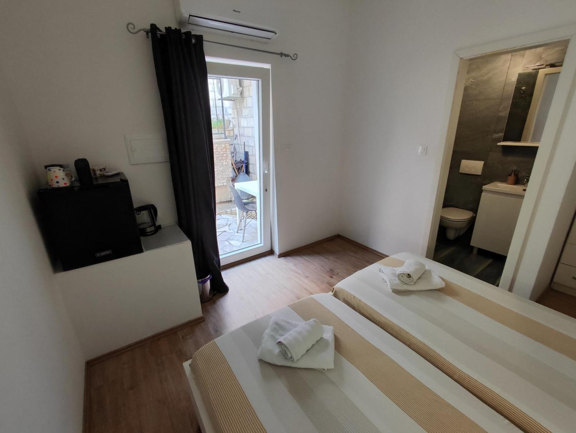Zoric Apartments & Rooms 2 ドゥブロブニク エクステリア 写真